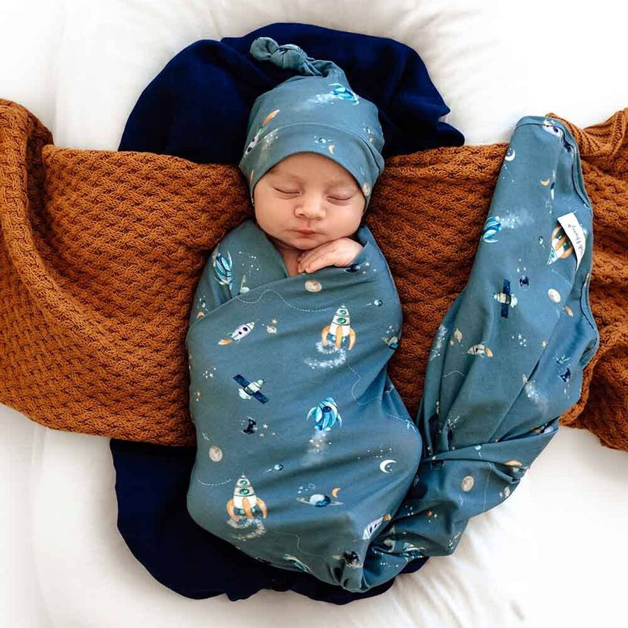 Snuggle Hunny Organic Jersey Wrap & Beanie Set